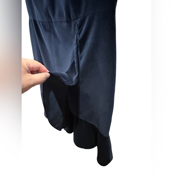 Alice + Olivia Elegant Navy velvet ruffle Dress size 12 - Picture 7 of 12